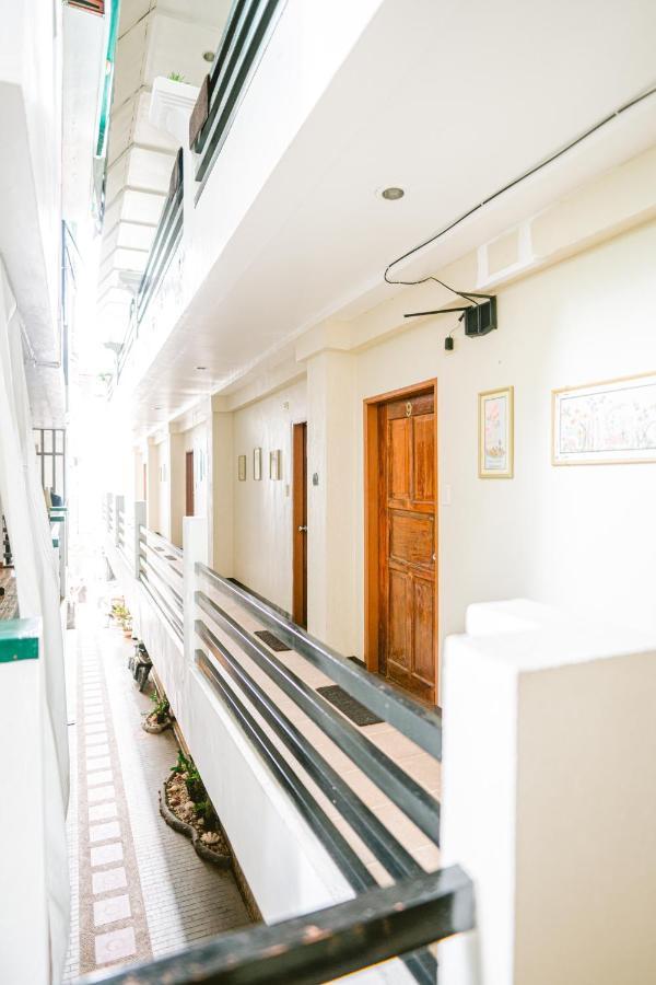 แจซมิน เพลซ Hotel โกรอน ภายนอก รูปภาพ
