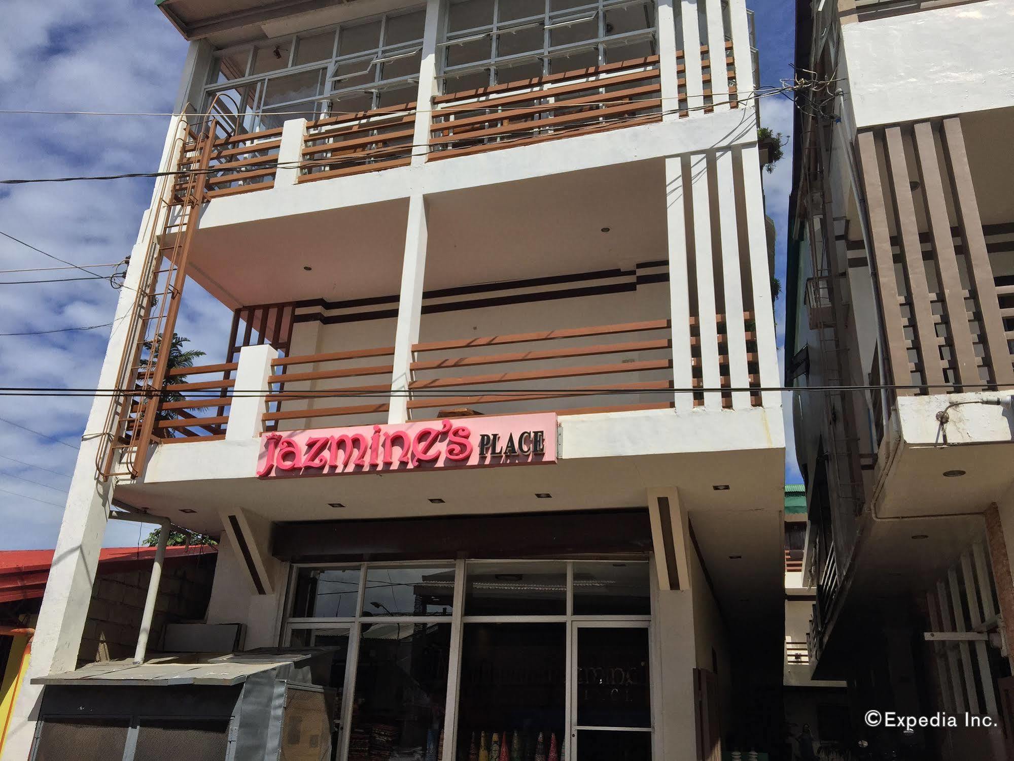 แจซมิน เพลซ Hotel โกรอน ภายนอก รูปภาพ